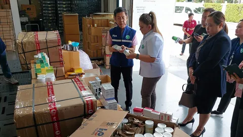 ทลายโรงงานยาเถื่อน ปลอมหลายยี่ห้อ อย.-ตร.บุกค้นถึงกับผงะ! แก้ปวดฤทธิ์แรง 2.7 ล้านเม็ด