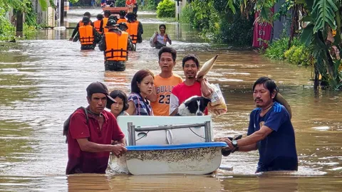 เร่งอพยพ