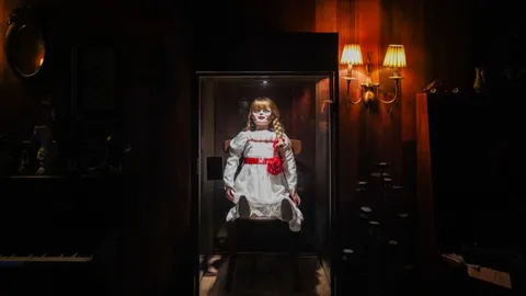 เดินหน้าท้าความหลอนก่อนฮาโลวีนใน The Conjuring Universe Tour