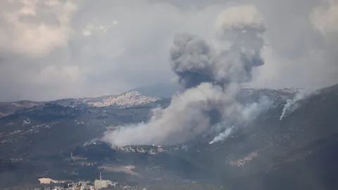 อิสราเอล-ฮิซบอลเลาะห์โจมตีตอบโต้กันต่อ หลังเบรุตโดนถล่มดับ 37 ศพ