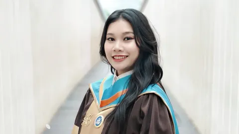 อาลัย "ครูกนกวรรณ" เสียชีวิตจากไฟไหม้บัสนักเรียน ทำหน้าที่ครูจนวินาทีสุดท้าย