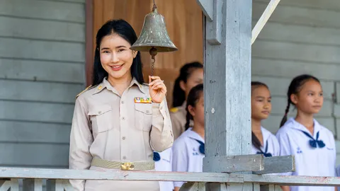 อัปเดต "เงินเดือนครู 2568" เท่าไร ตั้งแต่ขั้นต่ำ-ขั้นสูง ครบทั้ง 6 ระดับ