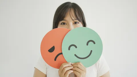 เป็น Introvert หรือโรคกลัวสังคม เช็กความต่างอย่างเข้าใจก่อนตัดสิน