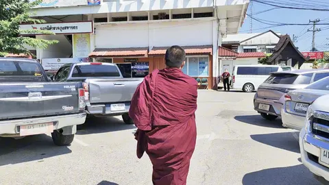 แจ้ง 4 ข้อหาหนัก "พระครู" เมาสุรา ควบกระบะชนเก๋ง จนท.ราชทัณฑ์ อ้างไม่ได้หลบหนี