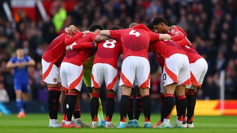 "แมนยูฯ" งานเข้า เจอ 3 ข่าวร้าย หลังเปิดบ้านถล่ม เอฟเวอร์ตัน ศึกพรีเมียร์ลีก