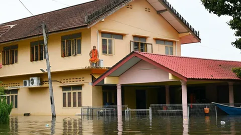 มาเลเซียก็อ่วม น้ำท่วมใหญ่ 10 รัฐ ดับแล้ว 7 ศพ ประชาชนไร้ที่อยู่อาศัยกว่า 150,000 คน