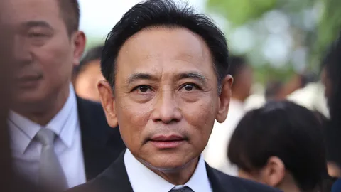 "บุญทรง" ได้พักโทษ ติด "อีเอ็ม" คุมประพฤติ 3 ปี 5 เดือน "หนู" เมินเด็กเพื่อไทยขู่ยุบสภา