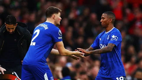 ฮือฮา! นักเตะตำนานพรีเมียร์ลีก อาจได้ลงดวลกับลูกชาย ในเอฟเอ คัพ รอบ 3