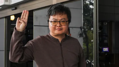 ศาลอาญาสั่งจำคุก "อานนท์ นำภา" ผิดมาตรา 112 - พ.ร.บ.คอมพิวเตอร์