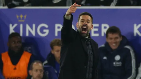 สุดยอด “รุด ฟาน นิสเตลรอย” สร้างประวัติศาสตร์ใหม่ ไม่มีกุนซือคนไหนเคยทำได้