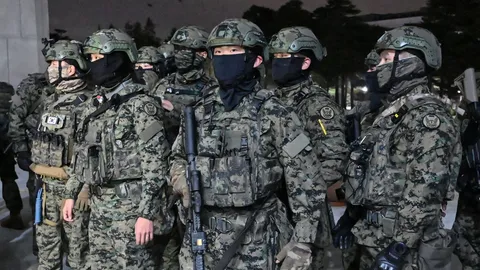 ส่องประวัติกฎอัยการศึกในเกาหลีใต้ ครั้งนี้ไม่ใช่ครั้งแรก 