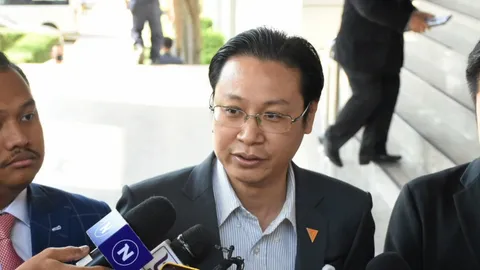 ฝ่ายค้าน ยัน อภิปรายไม่ไว้วางใจรัฐบาล เกิดขึ้นแน่ต้นปีหน้า-จี้ “วันนอร์” เร่งหาวันถกแก้ รธน.