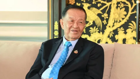 “วันนอร์” เผย จะนัด 13 ธ.ค.นี้ หาวันรัฐสภา ถกแก้ รธน. รายมาตรา