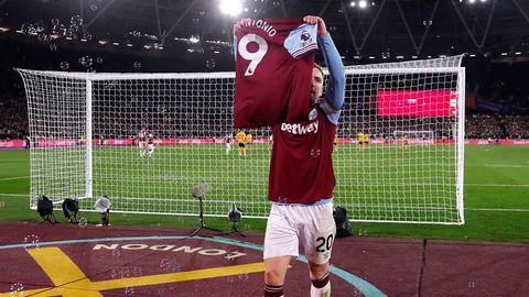 3 แต้มเพื่ออันโตนิโอ "เวสต์แฮม" เฉือนชนะ "วูล์ฟแฮมป์ตัน" หนีโซนแดงพรีเมียร์ลีก 9 แต้ม