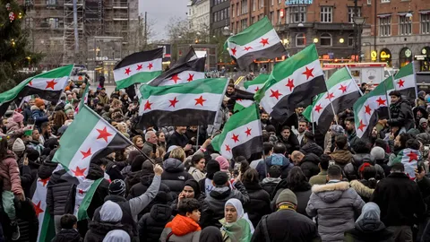 กบฏซีเรียเตรียมตั้งรัฐบาลใหม่ ฟื้นฟูความสงบเรียบร้อย