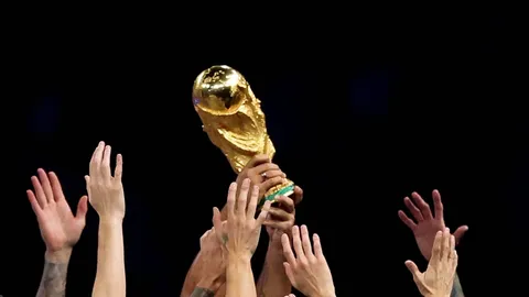 "ฟีฟ่า" ยืนยัน 6 ชาติ จัดบอลโลก 2030-ซาอุดีอาระเบีย เจ้าภาพปี 2034