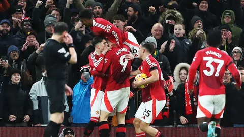 "แมนยูฯ" ได้ 2 ข่าวดี ประกาศรายชื่อ 24 แข้ง เกือบฟูลทีมเยือนเพิลเซน ยูโรปาลีก นัดที่ 6