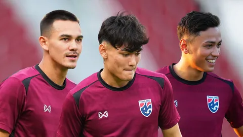  3 ลูกครึ่ง “ช้างศึก” อ้อนแฟนๆ มาเชียร์ “ทีมชาติไทย” บู๊ อาเซียนคัพ 2024 ติดขอบสนาม (คลิป)