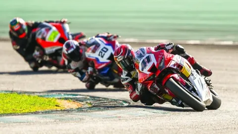 กระหึ่ม "นครินทร์" ผงาดคว้าแชมป์ประจำปี "มาเลเซีย ซูเปอร์ไบค์ 2024"