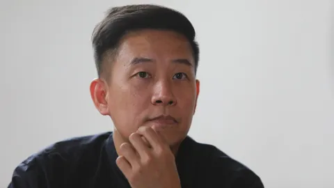 นิ้วกลมกู้คืนแฟนเพจ “Roundfinger” ได้สำเร็จ พร้อมเริ่มต้นใหม่ แม้งานเขียนตลอด 11 ปีหายเกลี้ยง