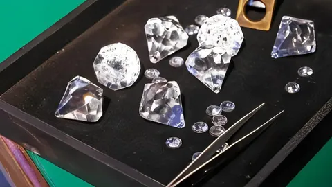 ยูบิลลี่ไดมอนด์โชว์เพชร 100 เหลี่ยม