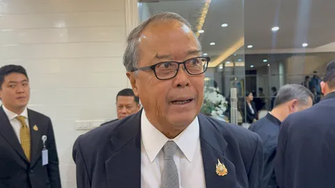 “ชูศักดิ์” ยัน นายกฯ อิ๊งค์ ไม่ต้องไปแจง กกต. เอง ปม “ทักษิณ” ครอบงำ