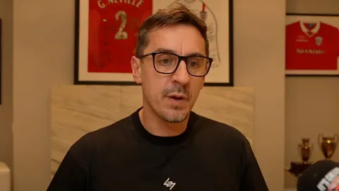 "แกรี เนวิลล์" ฟันธงหนึ่งทีมใหญ่ ที่ไม่ติด "ท็อปโฟร์" พรีเมียร์ลีกแล้วแน่ๆ พร้อมชี้ทีมแชมป์