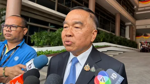 “บิ๊กเล็ก” ชี้รบกันเรื่องชายแดนไม่ยาก แต่ผลกระทบเกินเยียวยา-สกัดรัฐประหาร ไม่ต้องใส่ในร่าง กห.