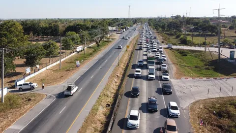 ถนนมิตรภาพ ช่วงโคราช ปริมาณรถเริ่มหนาแน่น แนะ 5 เส้นทางเลี่ยงสู่อีสาน