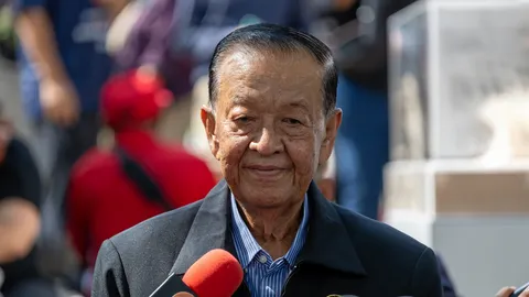 “วันนอร์” มองการเมืองปี 68 เข้มข้นขึ้น ชม สส.-สว. ตลอดปี 67 สภาไม่ล่ม