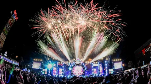 “เมกาบางนา” ต้อนรับศักราชใหม่อย่างยิ่งใหญ่ จัดคอนเสิร์ตเคาต์ดาวน์เต็มอิ่มกว่า 10 ชั่วโมง