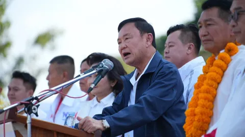 “ทักษิณ” เบ่งกล้ามโชว์ บอก 75 แต่ยังไหว โว ปี 68 คนเริ่มมีเงิน หมดหนี้สิน