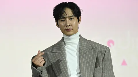 พัคซองฮุน ขอโทษอย่างสุดซึ้ง หลังมือลั่นโพสต์ภาพไม่เหมาะสม