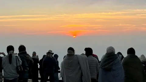 ภูเรือเหลือ "0 องศาฯ" จังหวัดริมนํ้าโขงหนาวยะเยือก ใต้คลื่นแรง-ทะเลหนุนสูง