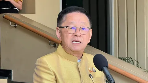 “ประเสริฐ” เผย พ.ร.ก.ไซเบอร์ ยังไม่เข้า ครม. เรียกบริษัทมือถือแจงแอปกู้เงินบ่ายนี้