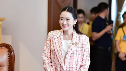 “แพทองธาร” มอบคำขวัญวันครูปี 68 จุดประกายความฝัน สร้างโอกาสให้เด็กไทย