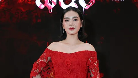 "เฌอปราง" ฉีกภาพเดิมใน "พนอ" รวมความเป็นที่สุดในชีวิต ยิ่งเล่นอารมณ์พาดำดิ่งที่ไม่ใช่ตัวเอง