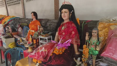 สาวฮือฮามาขอโชค "แม่ศรีมณีทอง" ได้เลขเด็ด 17/1/68 ตรงกับเลขทะเบียนบ้าน-รถ