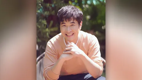 ไม่ธรรมดา แสตมป์ อภิวัชร์ จากเด็กสถาปัตย์ กลายเป็นตัวพ่อแนวเพลงฟังสบาย