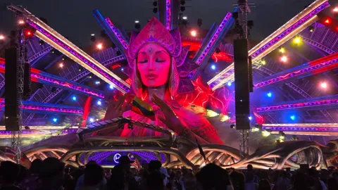 ดับแล้ว 2 ศพ นักท่องเที่ยวร่วมงานดนตรี EDC Thailand ช็อกหมดสติ เร่งหาสาเหตุ