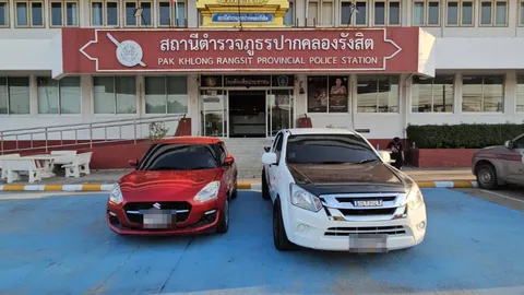 รวบแล้ว 2 หนุ่มดริฟต์รถในปั๊มน้ำมัน พบอาวุธปืน 9 มม. อ้างพ่อเพื่อนมาฝากไว้