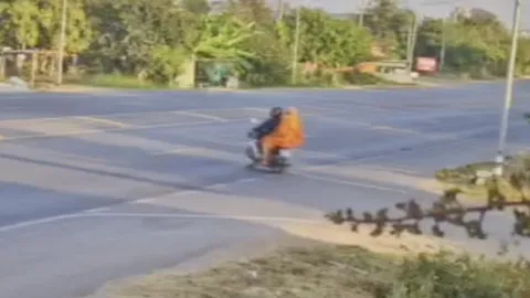 เจ้าอาวาสหายตัว หลังถูกร้องสอบพฤติกรรม พบเบาะแสสุดท้าย ซ้อน จยย. ไปกับสีกา