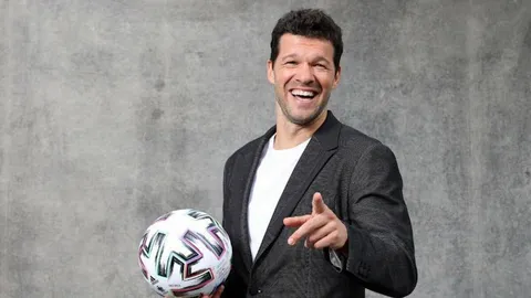 ไม่กลัวเงิบ "บัลลัค" ฟันธงแชมป์ "ยูฟ่า แชมเปียนส์ลีก" ฤดูกาลนี้ แต่ระวัง 1 ม้ามืด