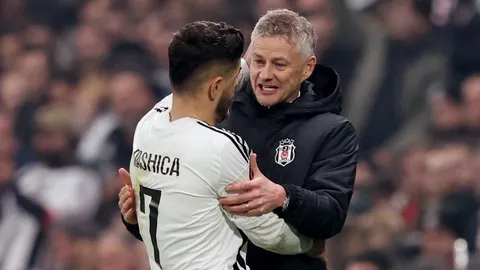 แฟนผีคิดถึงมั้ย "โซลชาร์" ประเดิมคุมทีมใหม่นัดแรก ชนะทันที