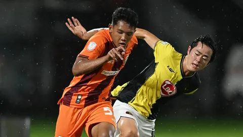 ดราม่าทดเจ็บ! "บอร์เนียว" เฉือนชนะ "คายา" หืดจับ ฟุตบอล Shopee Cup 2024/25 