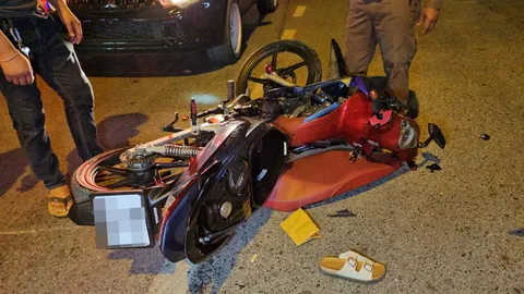 ฟอร์จูนเนอร์เลี้ยวย้อนศร จยย.มาทางตรงชนอย่างจัง เด็กดับ 2