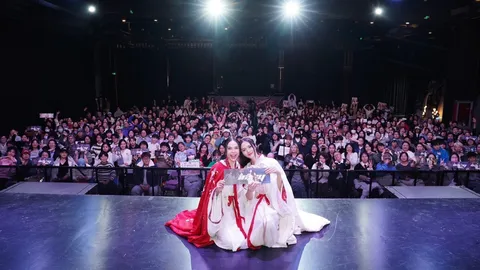 ลูกหมี-ซอนญ่า กับงานแฟนไซน์ครั้งแรกที่จีน สร้างความประทับใจสุดพิเศษให้แฟนๆ 