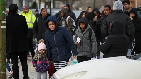 รบ.ทรัมป์เริ่มปฏิบัติการปราบปรามผู้อพยพผิดกฎหมายในชิคาโกแล้ว