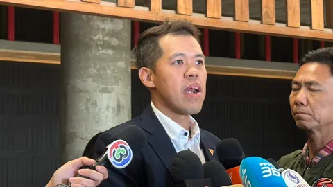 พรรคประชาชน ตั้งคำถาม ซื้อเสียงหรือไม่ แจกเงินหมื่นเฟส 2 ใกล้เลือกตั้ง