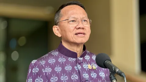 “สมศักดิ์” จ่อรื้อระบบสาธารณสุขคนต่างด้าว เข้า ครม. กุมภาพันธ์นี้